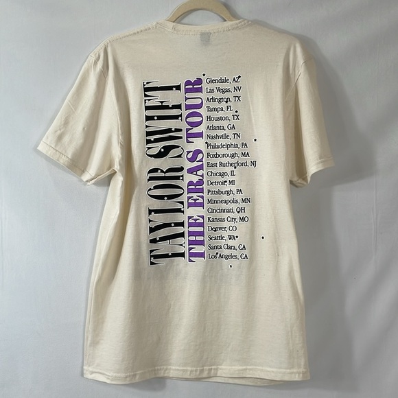 Taylor Swift The Eras Tour Tee Size M US Tour Dates On Back - Picture 4 of 9